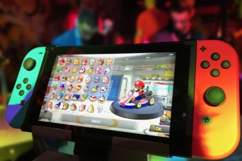 OnePlus kembangkan konsol gim genggam berbasis teknologi layar sentuh