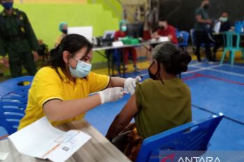 Gubernur: Penularan COVID-19 menurun karena kekebalan komunitas