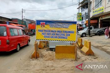 Pemkot Bukittinggi tinjau pekerjaan drainase, sudah rampung hingga 71 persen