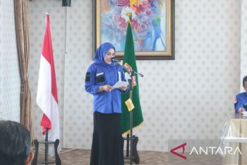 Forikan Kabupaten Solok berikan 2.160 bungkus olahan ikan tuna dan ikan bilih di 10 nagari