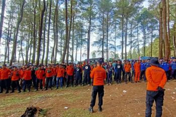 Basarnas Sulsel siagakan personel di kawasan Gunung Bawakaraeng