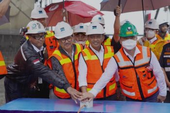 Menteri Bahlil lepas pengiriman konsentrat tembaga Freeport Indonesia
