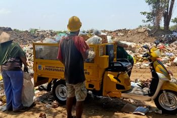 Pemkot Mataram meremajakan bertahap kendaraan roda 3 pengangkut sampah