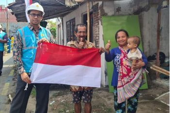 HUT Ke-77 RI, PLN bagikan 1.000 bendera di Jateng-DIY