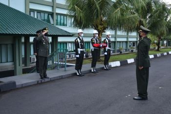 Kapoksahli Pangdam XIII/Merdeka pimpin upacara HUT ke-77 Kemerdekaan RI