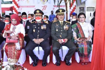 Pangdam XIII/Merdeka hadiri Upacara HUT ke-77 Kemerdekaan RI di Kantor Gubernur