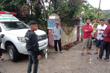 Mahasiswi KKN dan ayahnya tewas tersambar petir di Rupat