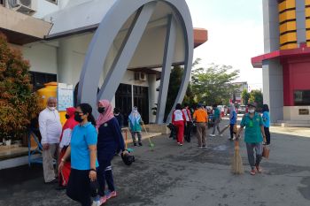 Kemenag Papua gelar kerja bakti rumah ibadah eratkan silaturahim dengan umat