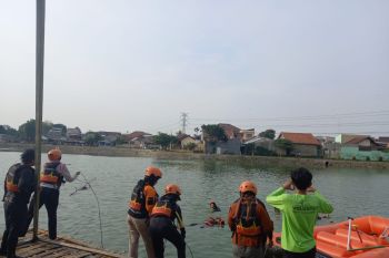 Tim Medis Dompet Dhuafa latihan water rescue