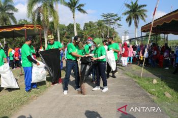 DLH Kulon Progo menggalakkan "gropyok sampah" di 12 desa budaya