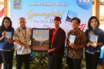 BCA meluncurkan buku "Gunungkidul, The Next Bali"