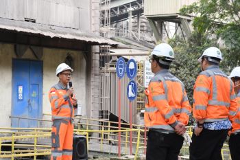 Jajaran Direktorat Produksi Semen Padang "Genba Genbutsu" di Area Suspension Preheater Kiln Indarung IV