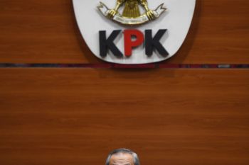 Lima tersangka buronan KPK