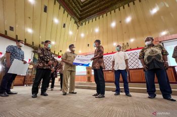 BPD DIY menyalurkan dana CSR untuk dukung penanggulangan kemiskinan