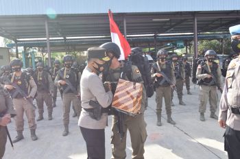 103 personel Brimob Polda Kepri dikirim ke Papua, bergabung  dengan Satgas Amole II