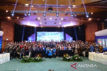 Beri Beasiswa Pada 117 Pegawai, PLN Perkuat SDM untuk Transisi Energi