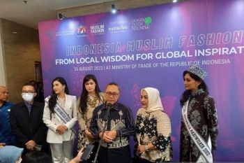 Mendag Zulkifli Hasan sebut saatnya pakaian muslim Indonesia "go global"