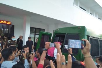 Kejaksaan tahan direktur RSUD Praya