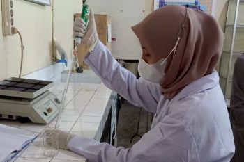 Tim PKM Unsoed Purwokerto bikin foto-antibakteri Pseudomonas aeruginosa