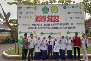 Sekolah binaan Semen Padang raih prestasi di tingkat lokal dan nasional