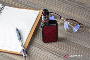 Kesehatan - Benarkah vape bisa sebabkan kanker paru?