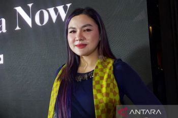 Vicky Shu ikut pamer sepatu di New York Fashion Week 2023