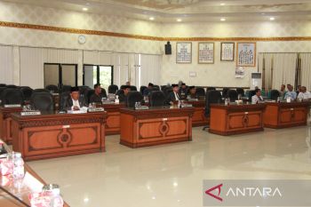 DPRD Agam tunda rapat paripurna akibat sidang tak korum