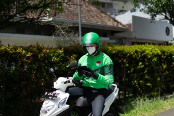 Grab hadirkan layanan WhatsApp booking di Mataram