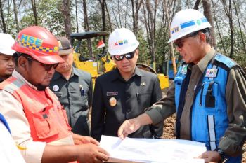 Pembangunan tanggul penahan banjir di Pekalongan target selesai September 2023