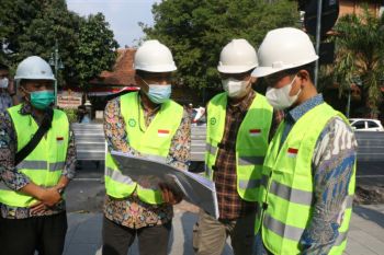 Gibran minta maaf proyek infrastruktur di Surakarta berbarengan