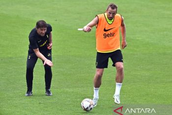 Antonio Conte : Harry Kane bahagia di Tottenham Hotspur