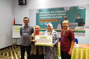 Yayasan Hadji Kalla bantu pengembangan kemandirian ekonomi pesantren