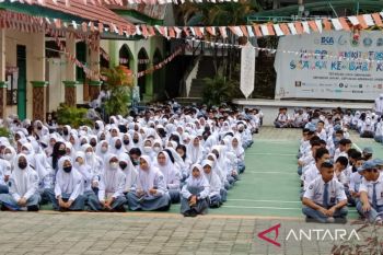 KPU Kendari sosialisasikan jadwal dan tahapan Pemilu 2024 kepada pelajar