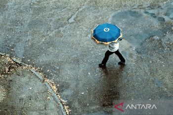 Hujan diprakirakan turun di sejumlah kota Indonesia