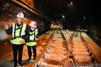 Presiden Jokowi saksikan aktivitas penambangan tembaga bawah tanah PT. Freeport