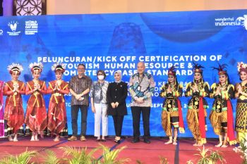 Menparekraf membidik 45.000 SDM pariwisata disertifikasi sepanjang 2022-2023