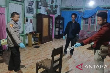 Polres OKU evakuasi jasad korban gantung diri