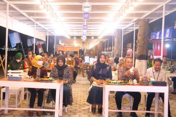 Bantul mengembangkan taman kuliner di Lapangan Trirenggo