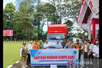 Bank Nagari berikan bantuan untuk warga terdampak gempa di Mentawai