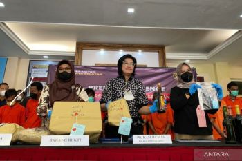 Polres Metro Jakarta Selatan amankan 16 orang  tersangka judi dan narkoba