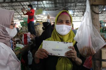 Pedagang pasar harapkan harga bahan pangan stabil