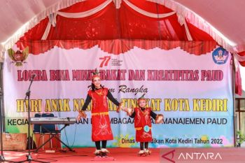 Lomba panjat pisang