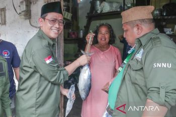 Serikat Nelayan Nahdlatul Ulama bagikan satu ton ikan gratis