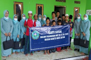 HUT Ke-22, Ikatan Wanita PT Bank Pembangunan Daerah Jawa Tengah adakan bakti sosial