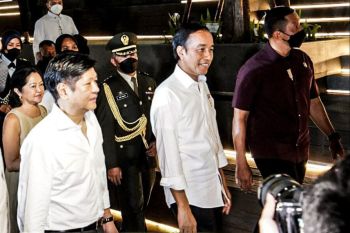 Jokowi saksikan acara musik "Monday Replay"