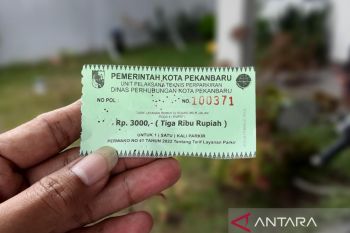 Pekanbaru adendum  kontrak parkir pihak ketiga  Rp30,9 juta per hari