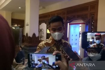 Gibran berkomitmen kendalikan angka kemiskinan di Solo