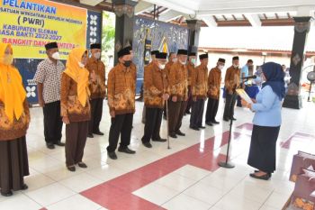 Bupati Sleman mengukuhkan pengurus PWRI 2022-2027