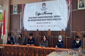 Temuan nama ganda anggota parpol di Surakarta