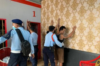 Deteksi gangguan P4GN dan kamtibmas, petugas geledah blok dan tes urine napi